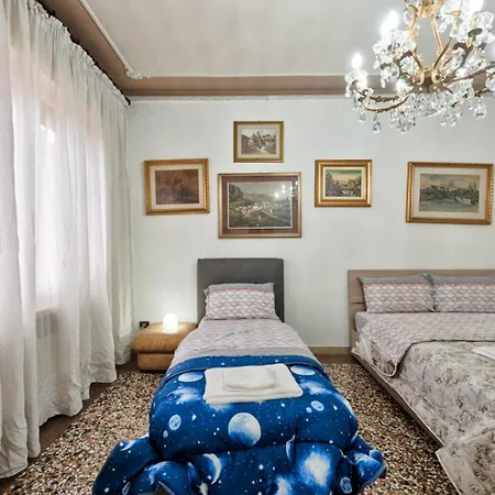 Santa Marina Venice Гостевой дом Местре